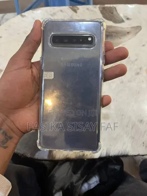 New Samsung Galaxy S10 5G 256 GB Black