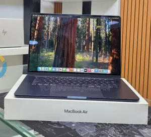 New Laptop Apple MacBook Air 2025 M4 15-inch 16GB Apple M4 SSD 256GB