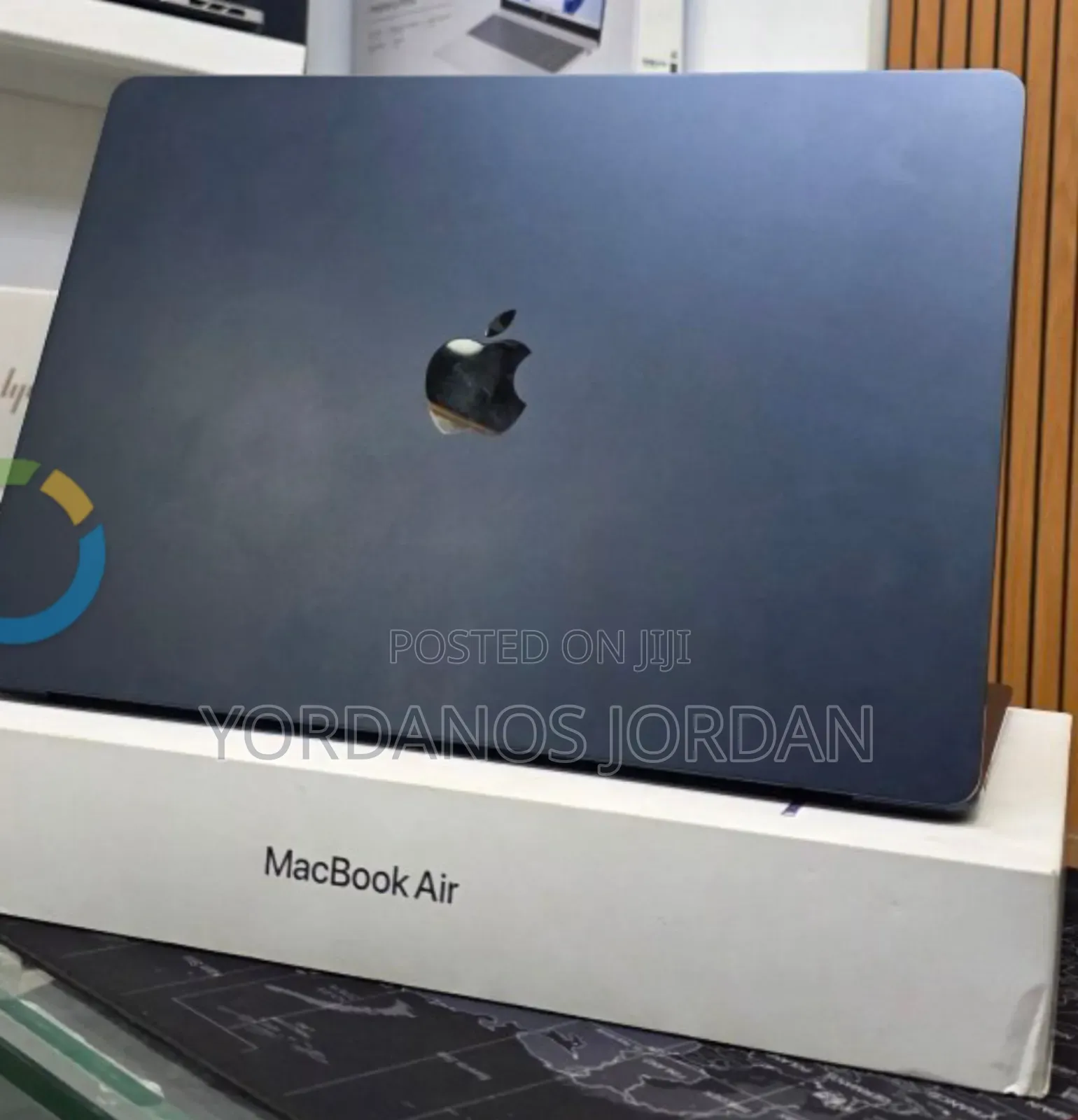 New Laptop Apple MacBook Air 2025 M4 15-inch 16GB Apple M4 SSD 256GB