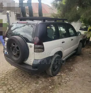 Toyota Land Cruiser Prado 2008 White