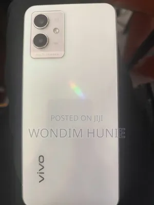 Vivo Y33s 128 GB White