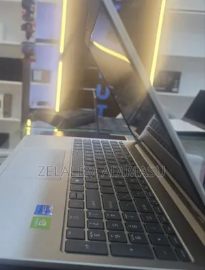 New Laptop HP Stream Notebook 8GB Intel Core i7 SSD 512GB