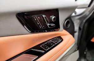 Cadillac Lyriq 2024 Silver