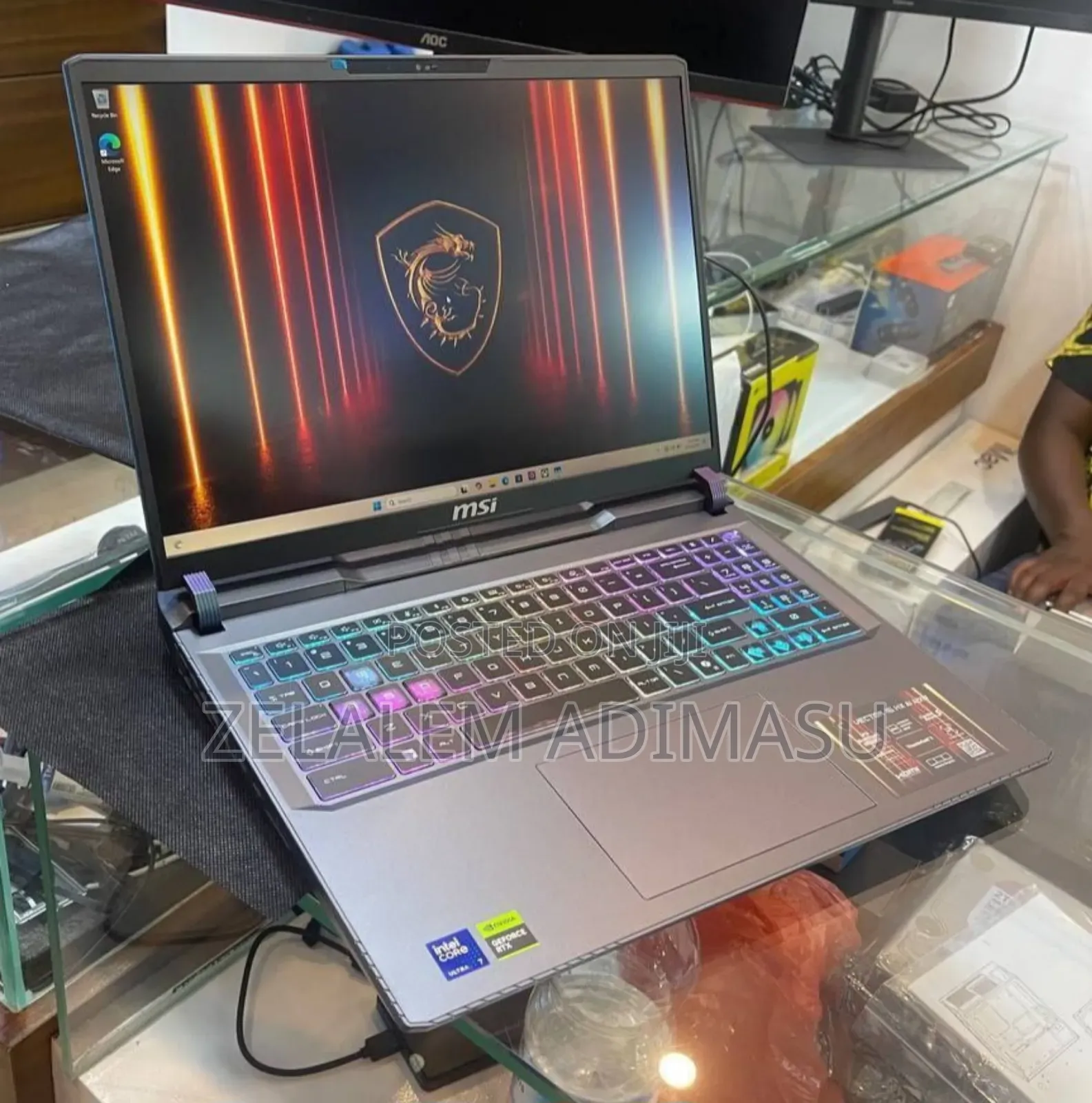 New Laptop MSI Vector 16 HX AI A2XWIG 16GB Intel Core Ultra 7 SSD 1T