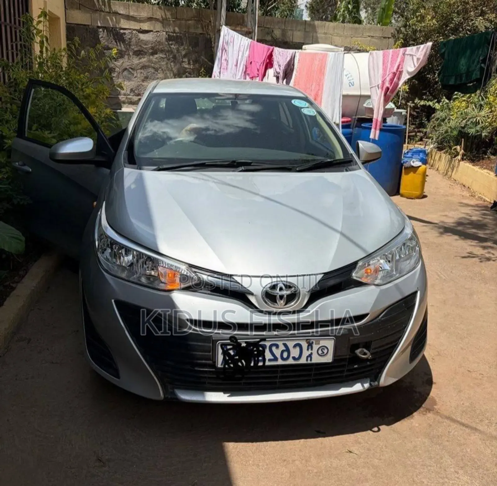 Toyota Yaris 2020 Silver