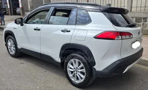 Toyota Corolla 2023 White