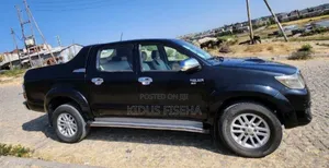 Toyota Hilux 3.0 D-4D 4x4 2014 Black
