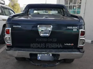 Toyota Hilux 3.0 D-4D 4x4 2014 Black