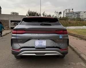 BYD Song Plus EV FWD 2024 Silver