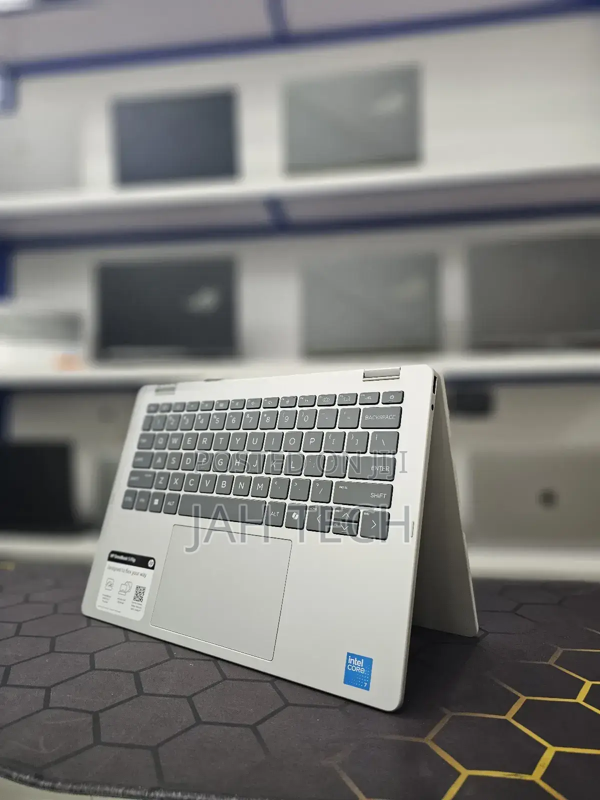 New Laptop HP OmniBook 5 Flip 14-fp0023dx 16GB Intel Core 7 SSD 512GB