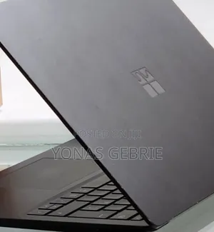 New Laptop Microsoft Surface 16GB Intel Core i7 SSD 512GB