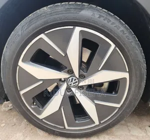 Volkswagen ID.4 Crozz 77 kWh RWD 2022 White