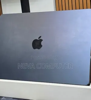 New Laptop Apple MacBook Air 2025 M4 13-inch 16GB Apple M4 SSD 256GB