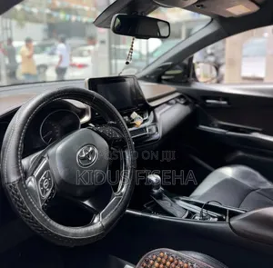 Toyota C-HR 2017 Brown