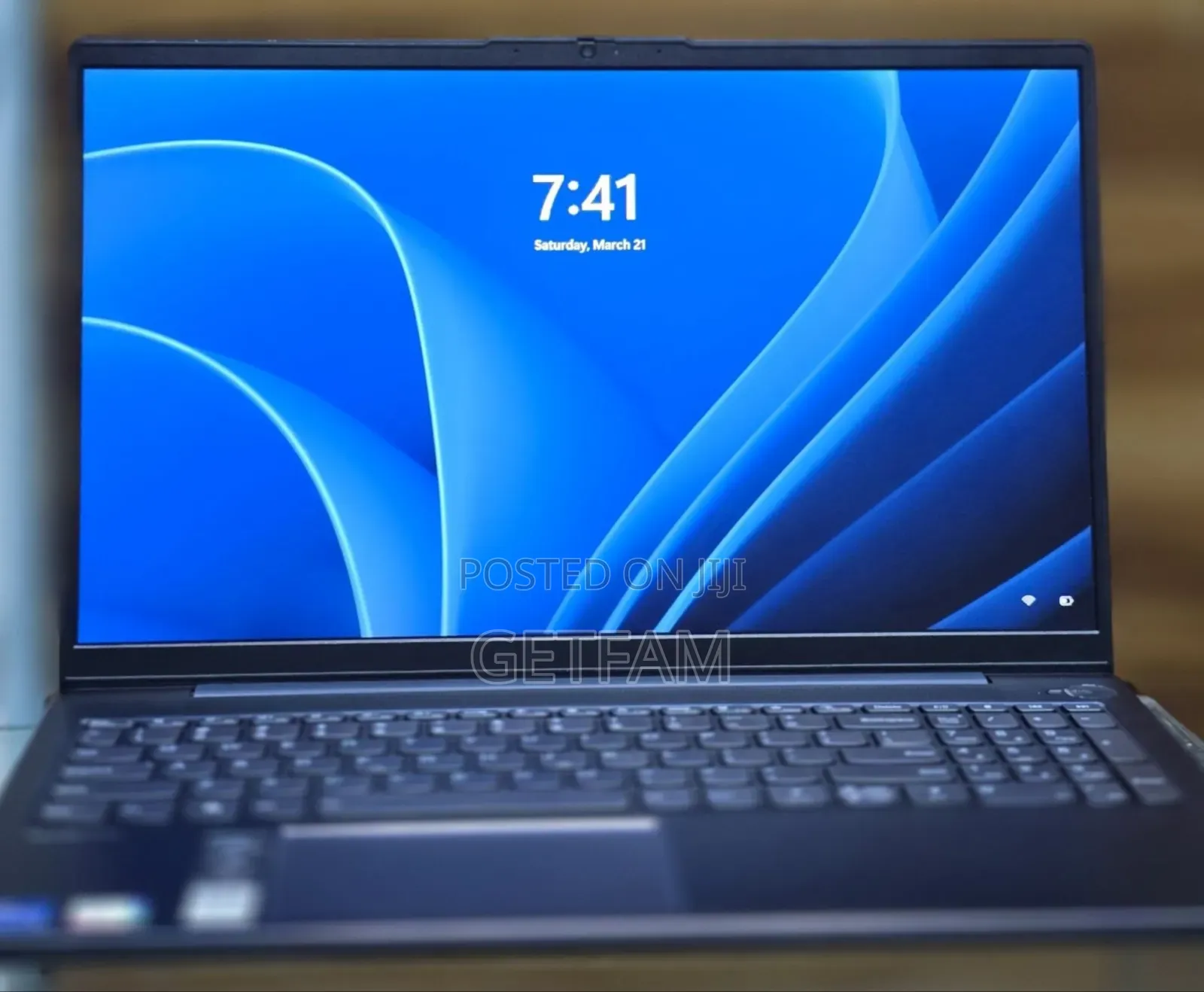 New Laptop Lenovo Ideapad 3 12GB Intel SSD 256GB