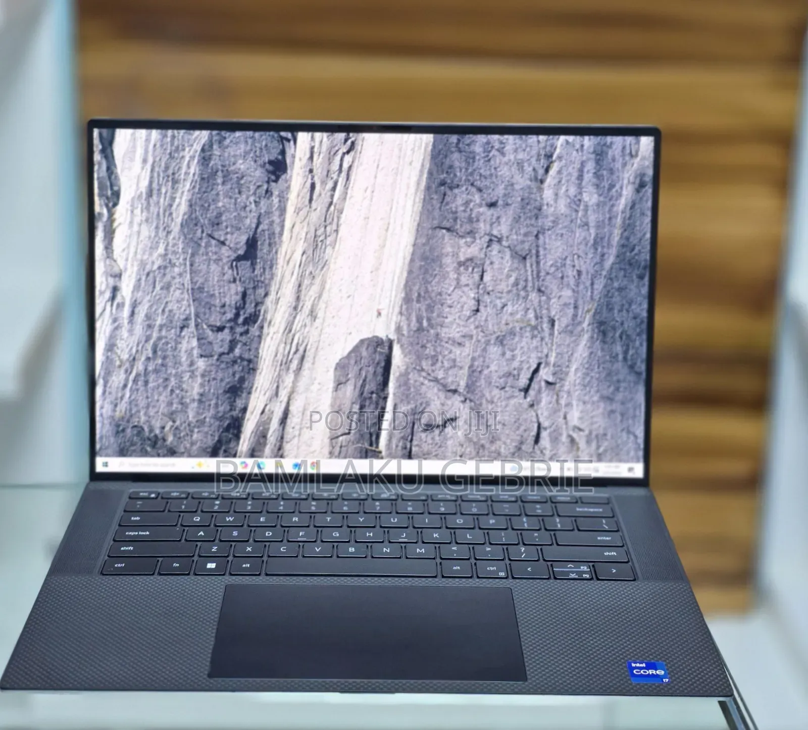 New Laptop Dell XPS 15 16GB Intel Core i7 SSD 1T