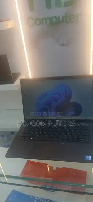 New Laptop Dell Latitude 7420 32GB Intel Core i7 SSD 512GB