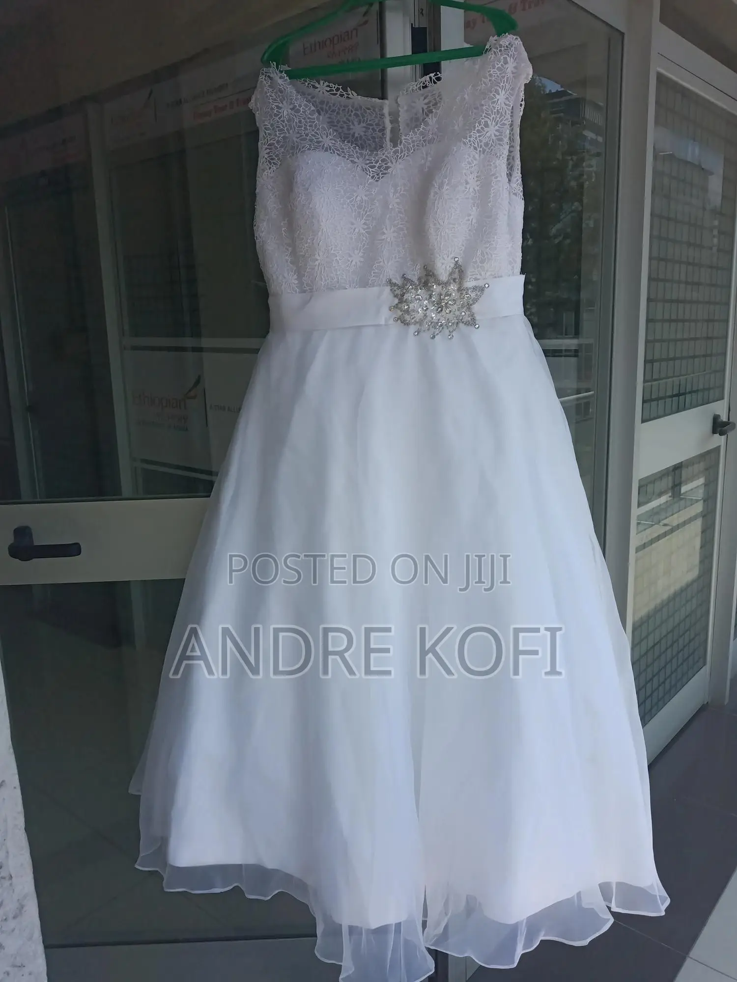 Jj’S House Wedding Dress