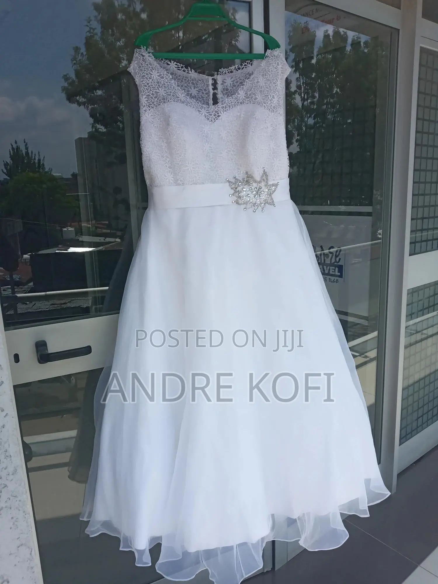 Jj’S House Wedding Dress