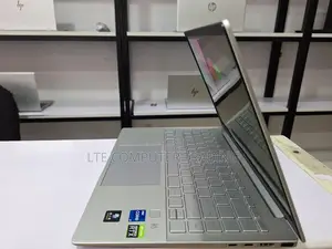 New Laptop HP Pavilion 14 16GB Intel Core i7 SSD 512GB