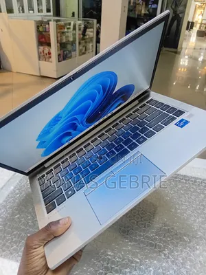 New Laptop HP EliteBook 840 16GB Intel Core i7 SSD 512GB