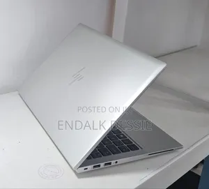 New Laptop HP EliteBook 840 G8 16GB Intel Core i5 SSD 512GB