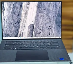 New Laptop Dell XPS 15 16GB Intel Core i7 SSD 1T