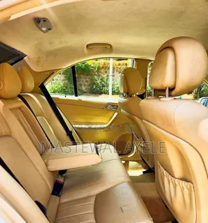 Mercedes-Benz C200 2006 White