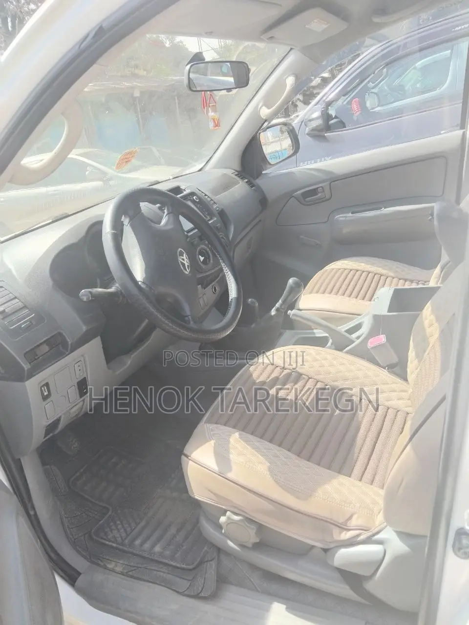Toyota Hilux 2008 White