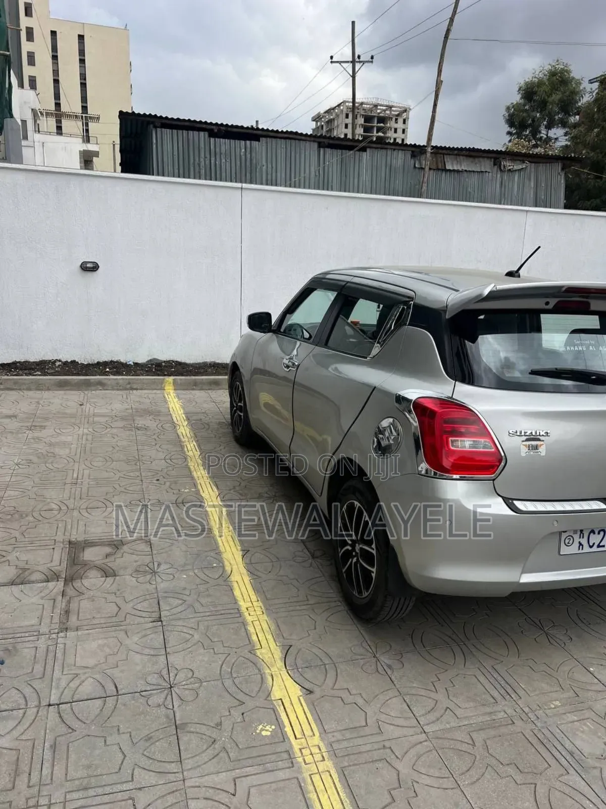 Suzuki Swift 2022 Silver