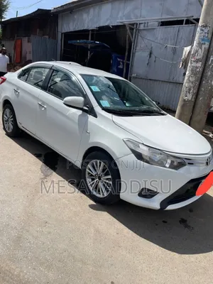 Toyota Yaris 2015 White