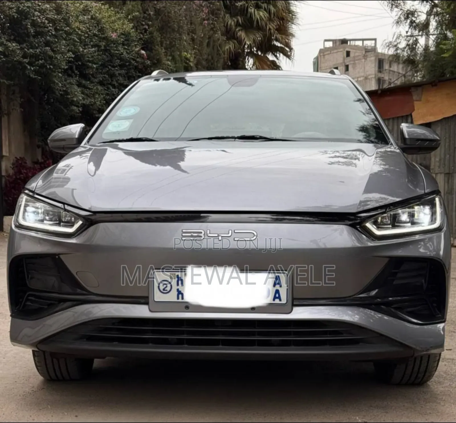 BYD E2 43 kWh 94 hp FWD 2024 Gray