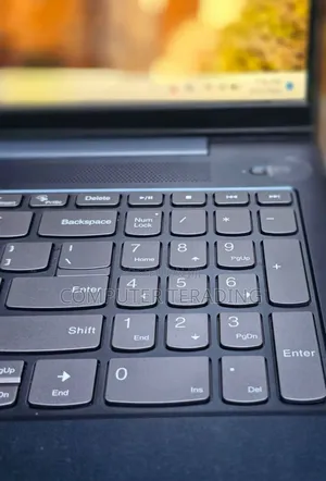 New Laptop Lenovo Ideapad 3 12GB Intel Core i7 SSD 256GB