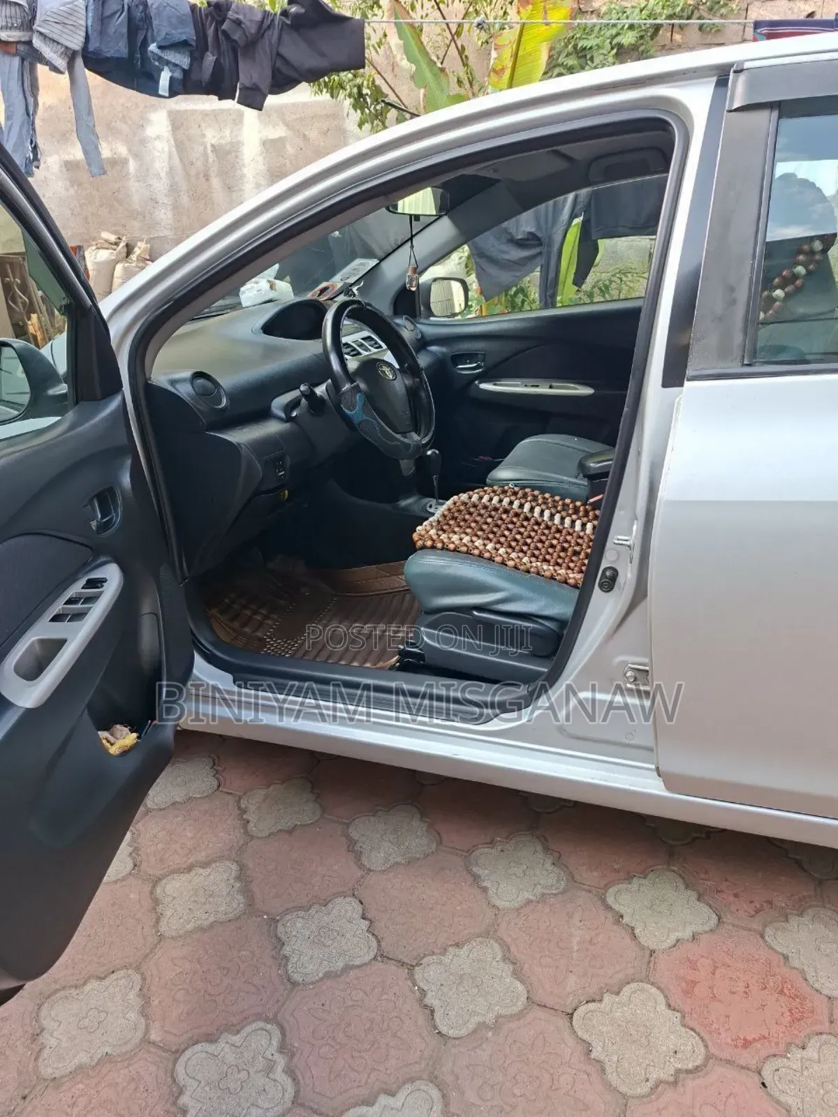 Toyota Yaris 2009 Silver