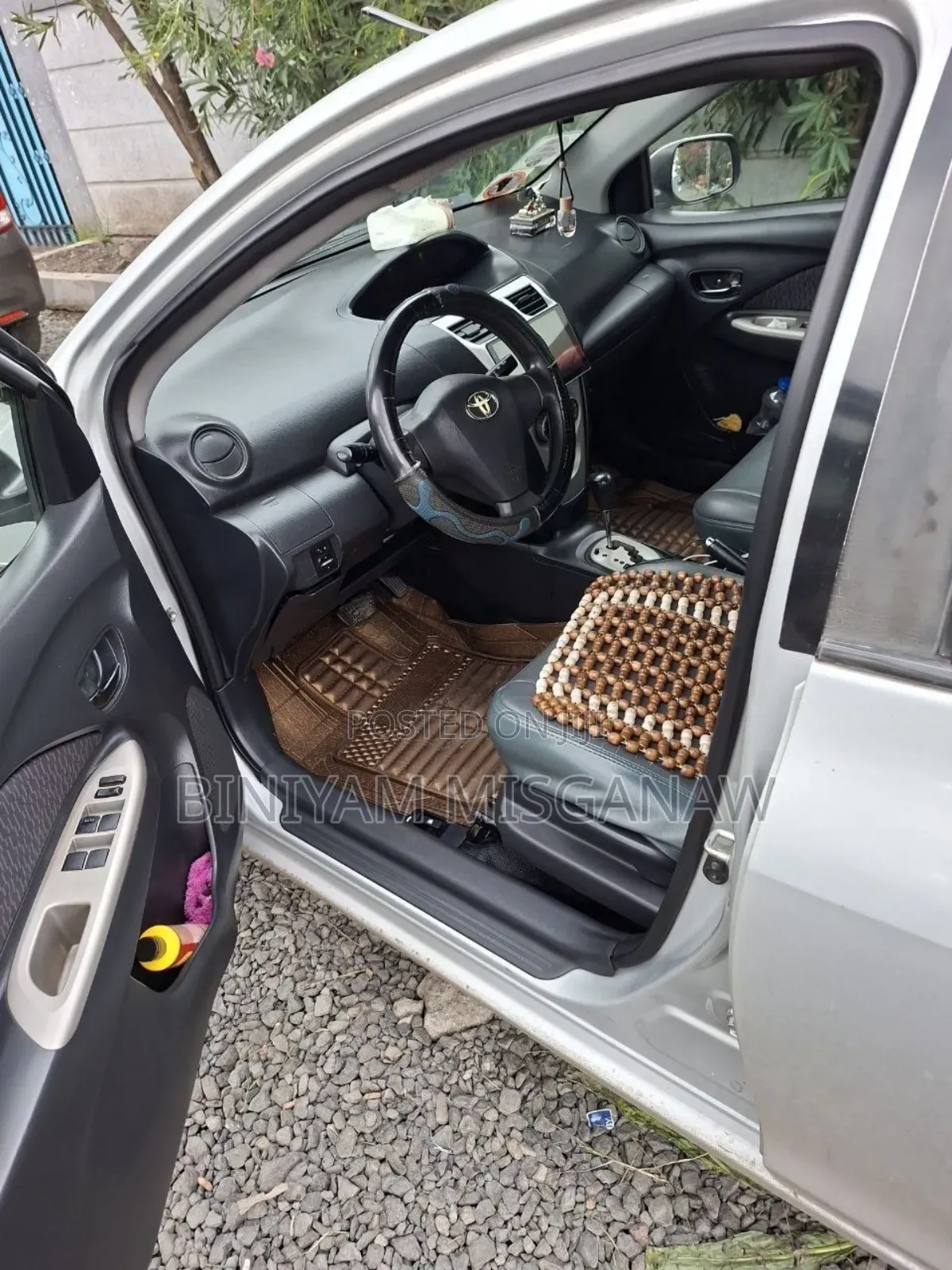 Toyota Yaris 2009 Silver