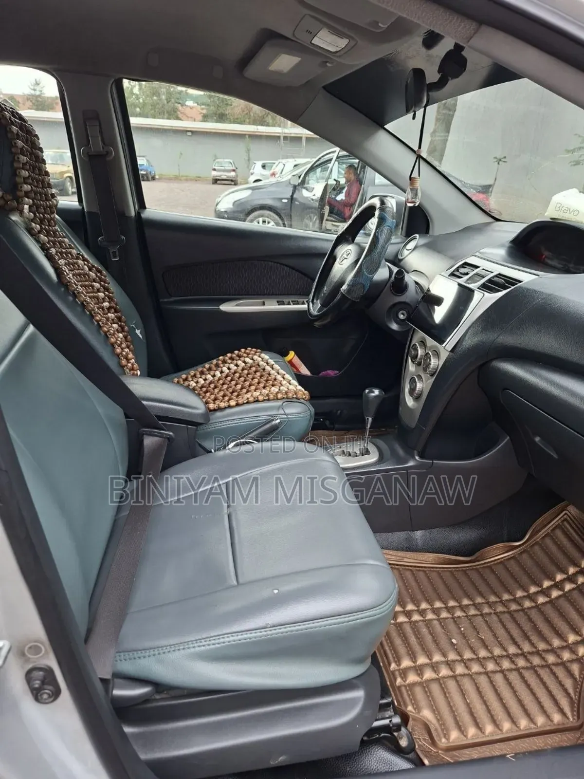 Toyota Yaris 2009 Silver