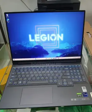 New Laptop Lenovo Lrgion 7i 16GB Intel Core i9 SSD 1T