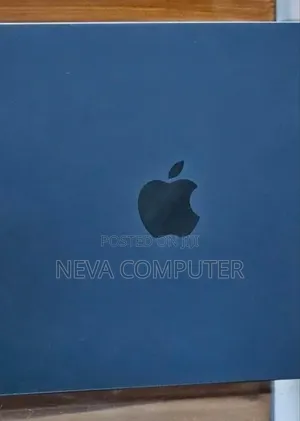 New Laptop Apple MacBook Air 2024 M3 15-inch 16GB Apple M4 SSD 256GB