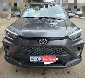 Toyota Raize 1.0 AWD 2023 Gray