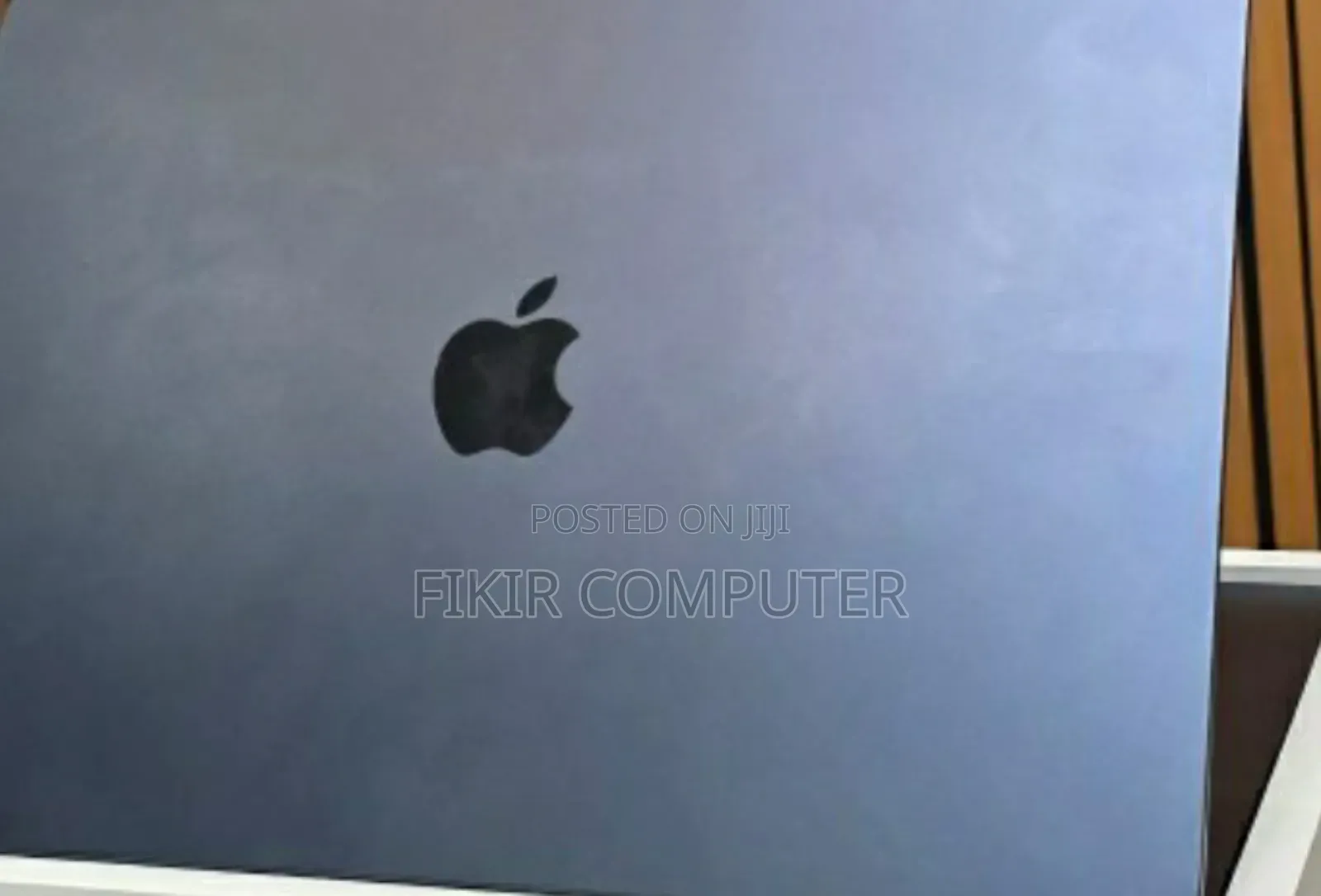 New Laptop Apple MacBook Air 2025 M4 15-inch 16GB Apple M4 SSD 256GB