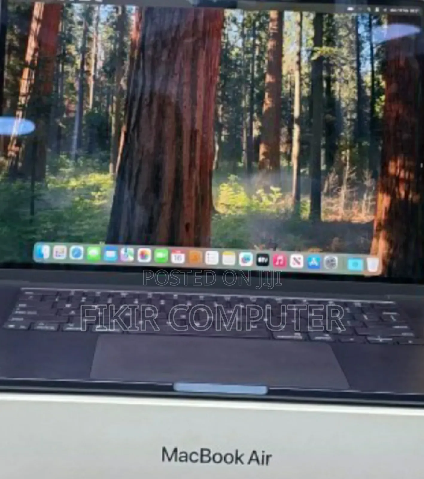 New Laptop Apple MacBook Air 2025 M4 15-inch 16GB Apple M4 SSD 256GB