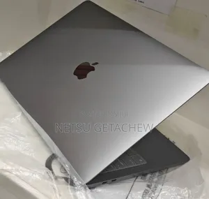 New Laptop Apple MacBook Pro M1 8GB Apple M1 Pro SSD 256GB