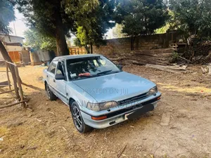 Toyota Corolla 1989 Blue