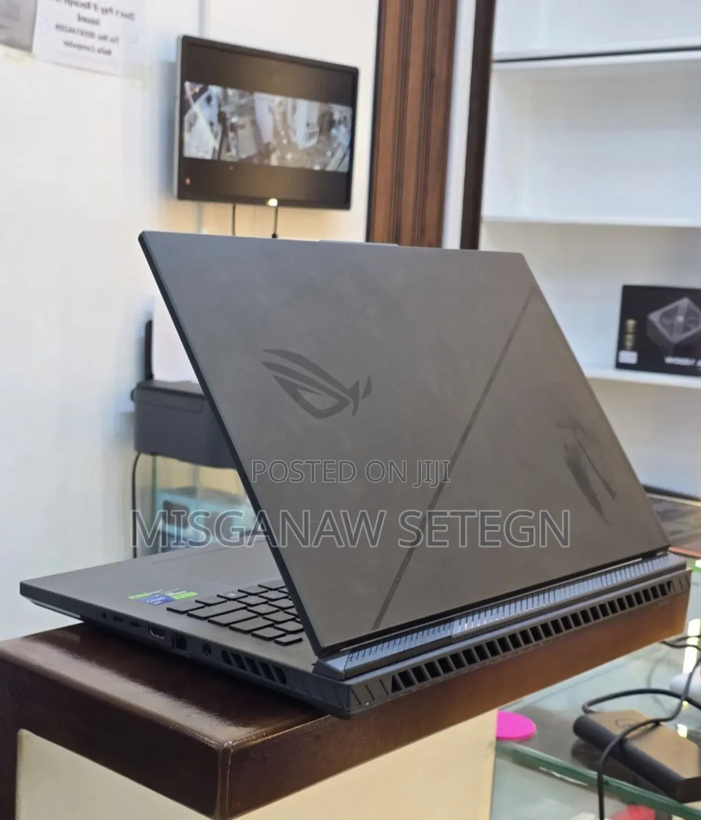 New Laptop Asus ROG Strix G17 32GB Intel Core i9 SSD 1T