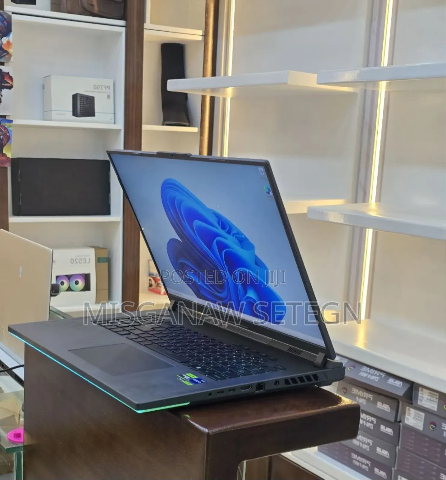 New Laptop Asus ROG Strix G17 32GB Intel Core i9 SSD 1T