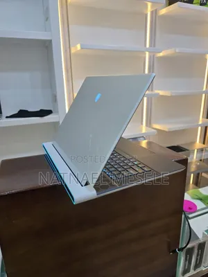 New Laptop Alienware M15 r3 16GB Intel Core Ultra 7 SSD 1T