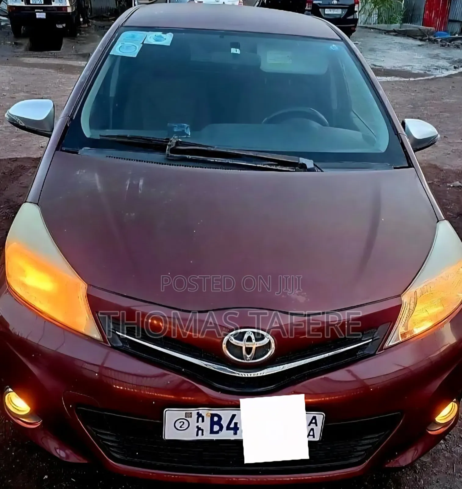 Toyota Yaris 2011 Red