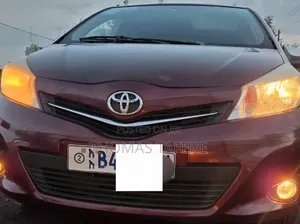 Toyota Yaris 2011 Red