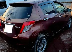 Toyota Yaris 2011 Red