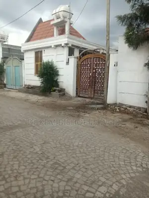 Furnished 6bdrm House in Dukam, East Shewa for sale